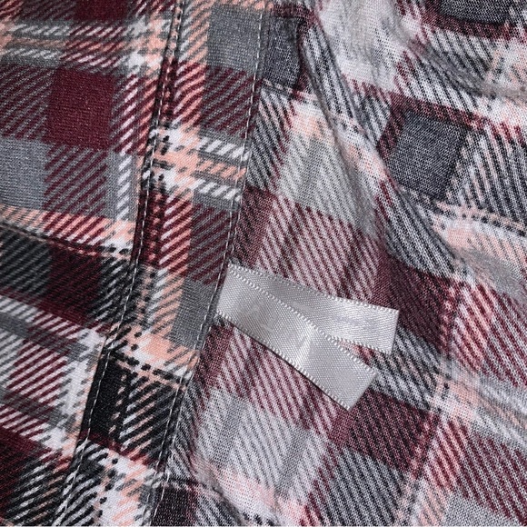 Vanity | size Medium | maroon and grey flannel - Picture 2 of 7